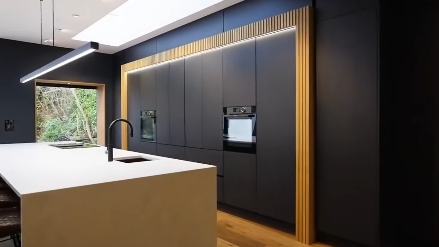 Is black a good color to paint kitchen cabinets?
